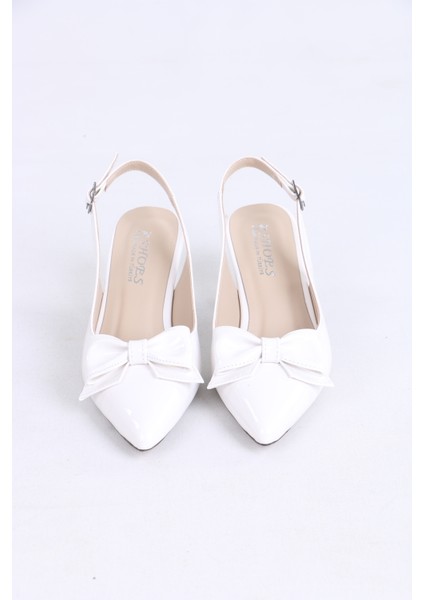 Sivri Burun Beyaz Topuklu Ayakkabı - Parlak Fiyonk Detaylı fırsatları