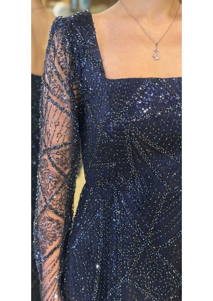Gece Mavisi Kare Yaka Uzun Kollu Kloş Etekli Pullu Boncuklu Uzun Abiye Elbise 11047-11 fırsatları
