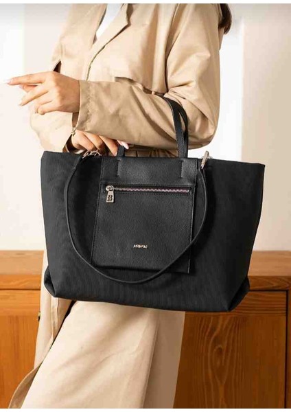 Kadın ve El Çantası fırsatları