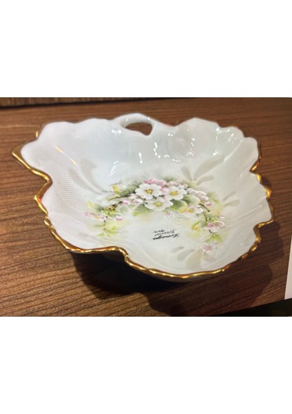 Limoges Rehausse Main El Boyama Sunumluk Şekerlik Kase - 15,5 cm 13,5 cm x 3 cm fiyatları