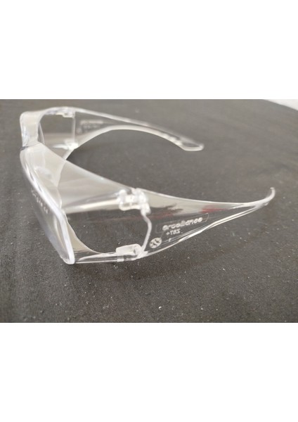 1. Sınıf Alman Malı Şeffaf Koruyucu Iş Gözlüğü – Buğulanmaz, Hafif ve Dayanıklı Tasarım modelleri