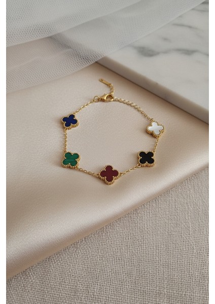 Beşli Çok Renkli Dört Yapraklı Şans Yoncası Çelik Kadın Bileklik – Altın Kaplama, Çift Yönlü Tasarım