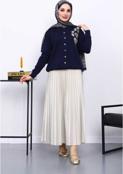 Lacivert Nakışlı Düğmeli Triko Hırka fiyatları