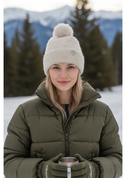 Kadın Peluş Içi Polarlı Bere