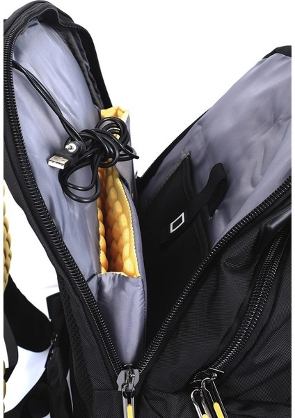 15.6 Inç Petli Laptop Bölmeli Astarlı USB Girişli Günlük Seyehat Çok Bölmeli Sırt Çantası