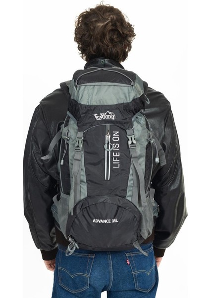 Mükemmel Denge, Maksimum Dayanıklılık: Profesyonel Dağcı Sırt Çantası 35 Litre Siyah modelleri