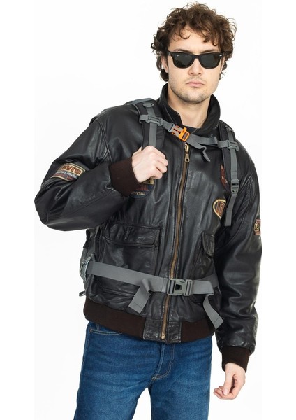 Mükemmel Denge, Maksimum Dayanıklılık: Profesyonel Dağcı Sırt Çantası 35 Litre Siyah