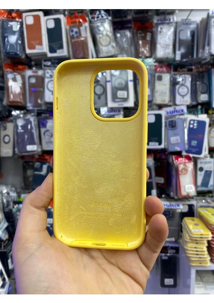 Iphone 13 Pro Uyumlu Içi Kadife Logolu Lansman Kılıf fiyatları