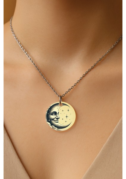 Şeffaf Sert Akrilik Kolye Ucu ve Üzeri Zincirli Desenli Kolye Aydede