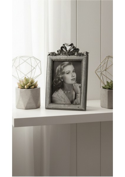 Gümüş Renkli Dekoratif Vintage Fotoğraf Çerçevesi fiyatları