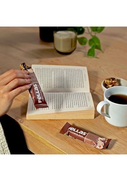 Fellas Fındıklı Kakaolu Kuruyemiş Bar 30 gr x 12 Adet modelleri
