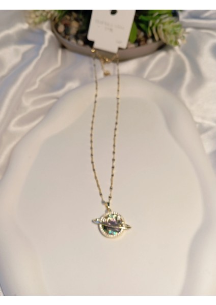 14 K Kaplama Gezegen Figürlü Çelik Kolye