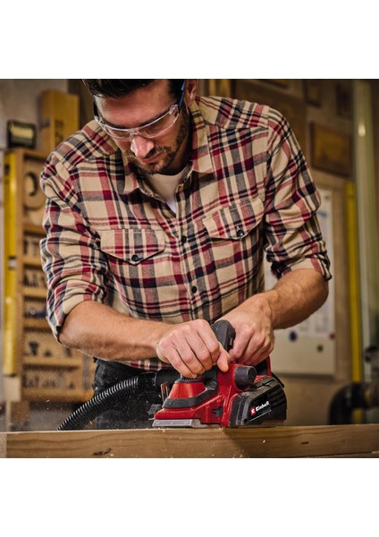 Planya Te-Pl 920 (920 W, 3,5 mm Talaş Derinliğine Kadar, Büyük Bıçak Mili, Otomatik Park Aya fiyatları