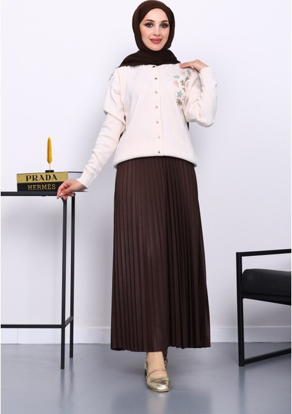 Krem Nakışlı Düğmeli Triko Hırka fiyatları