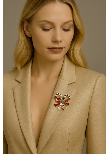 Yeni Yıl Kurdele Broşu Kırmızı ve Yeşil Renkler Hakim