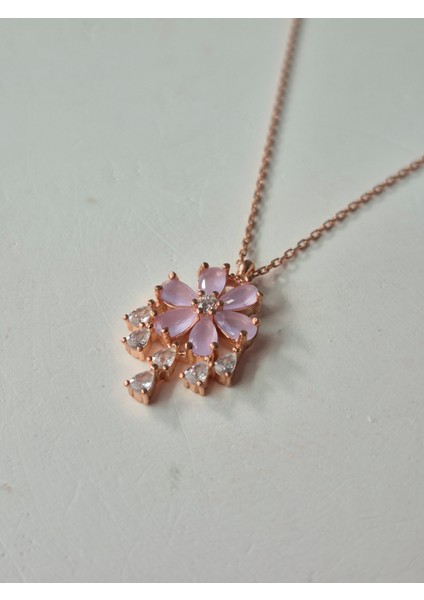 925 Ayar Gümüş Lotus Çiçeği Kolye Pembe Mineli Taşlı Zarif Tasarım Lotus Takı fiyatları