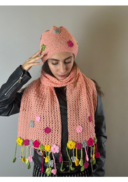 El Örgüsü Çiçekli Pembe Kadın Bere Boyunluk Atkı Set