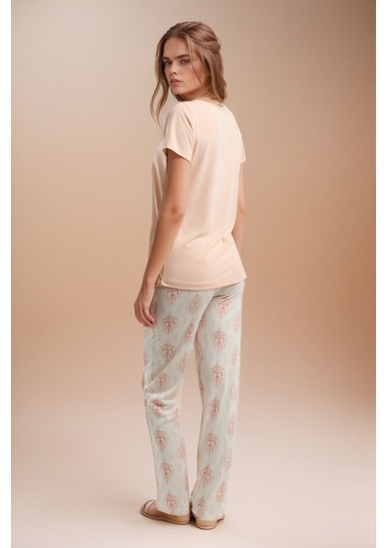 Kadın Ev Giyim Kısa Kollu V Yaka Üst & Alt Ikili Pijama Takımı LL.AR01.NE00.TT07 fiyatları