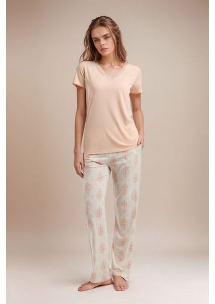 Kadın Ev Giyim Kısa Kollu V Yaka Üst & Alt Ikili Pijama Takımı LL.AR01.NE00.TT07 modelleri