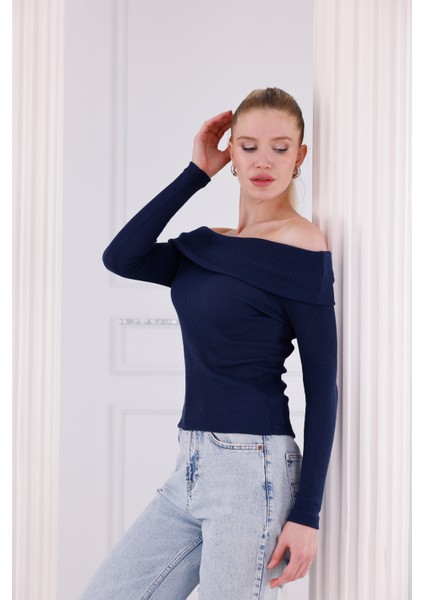 Madonna Yaka Uzun Kollu Fitilli Kadın Bluz indirimleri