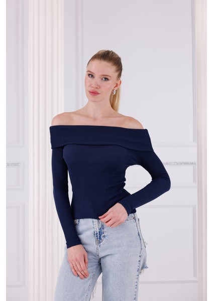 Madonna Yaka Uzun Kollu Fitilli Kadın Bluz