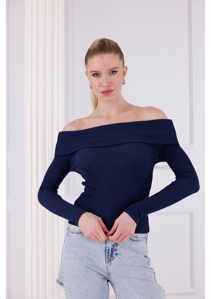 Madonna Yaka Uzun Kollu Fitilli Kadın Bluz