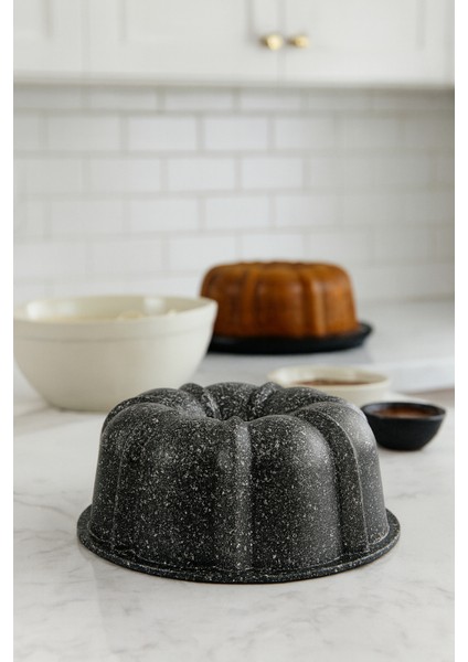 Klasik Kek Kalıbı (25 cm )