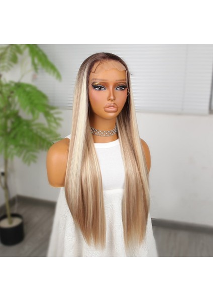 Kumral Beyaz Platin Ombreli ve Röfleli Fiber Sentetik Tül Peruk modelleri