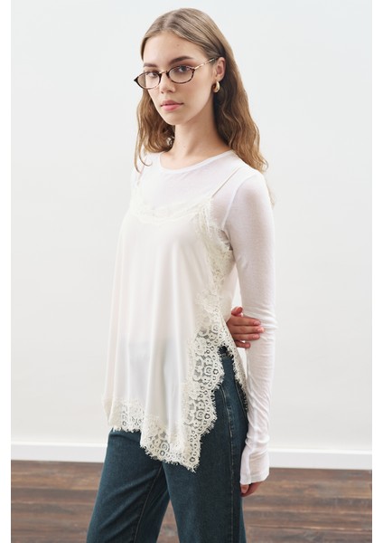 Dantel Şeritli Askılı Bluz Ekru modelleri