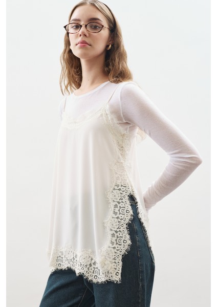 Dantel Şeritli Askılı Bluz Ekru fırsatları