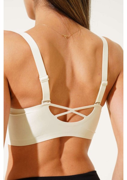 Çıkarılabilir Pedli & Ayarlanabilir Askılı Lazer Kesim Spor Sütyen AL.LA01.SU01.LL01 modelleri