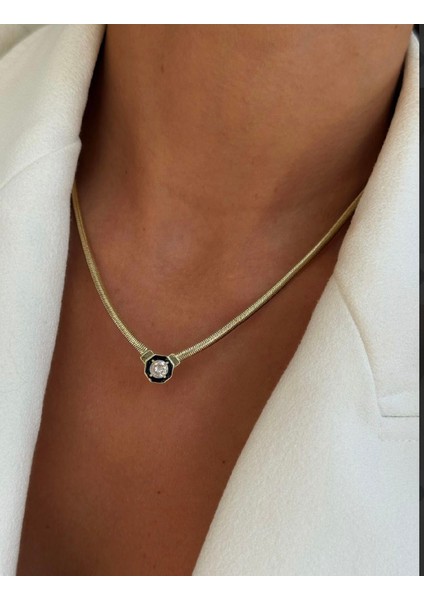 Çağla Şıkel Kolye