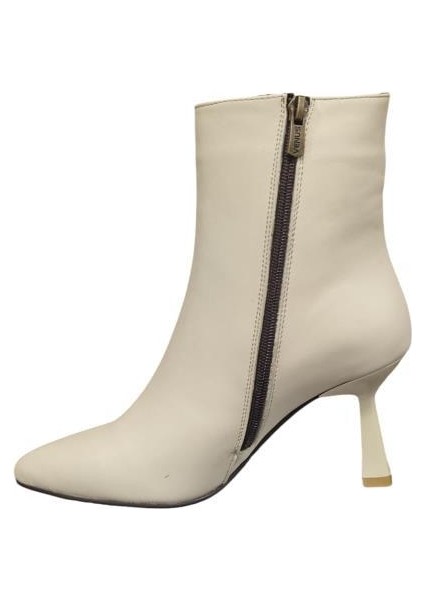 2554002K Ince Topuk Sivri Deri Klasik Kadın Bot modelleri