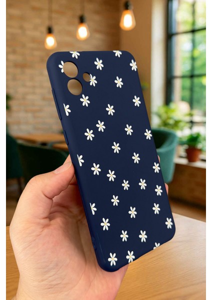 Samsung Galaxy A04 - Mini Papatya Desenli Silikon Darbe Emici Klasik Korumalı Rubber Kılıf fırsatları
