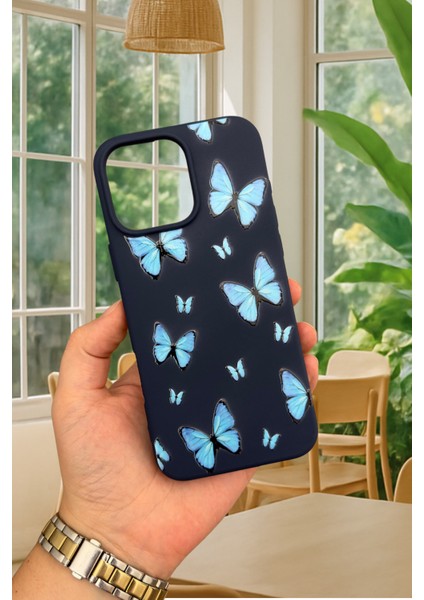 iPhone 14 Plus / 15 Plus - Mavi Kelebek Desenli Silikon Darbe Emici Klasik Korumalı Rubber Kılıf