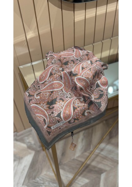 Ipekevi Desenli Tensel Eşarp Gül Kurusu Füme