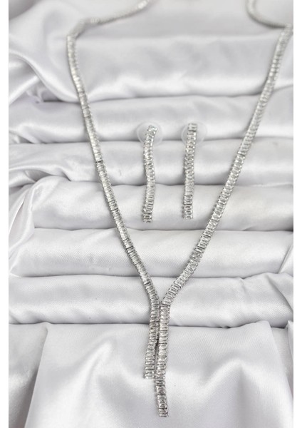 Bfs Gümüş Renk Baget Zirkon Taşlı Kadın Kolye Küpe Set