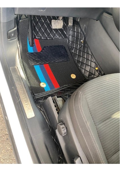 Ford Kuga 2020-2025 Arası Çift Katmanlı Havuzlu Paspas Takımı