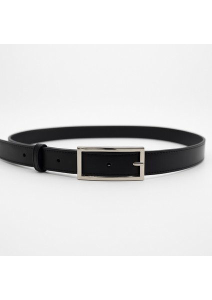 Kadın Siyah Klasik Suni Deri Kemer – Dikdörtgen Tokalı Şık ve Zarif Model