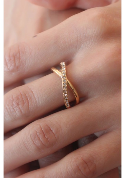 bulurum gold renk zirkon taşlı kadın yüzük