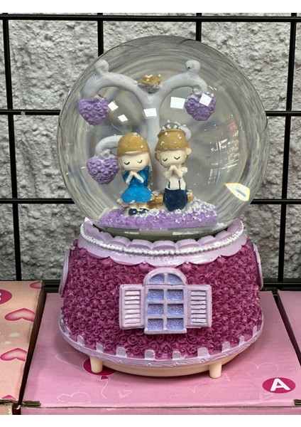 Dua Eden Çift Temalı Işıklı Müzikli Kar Püskürtmeli Büyük Boy Pilli Kar Küresi