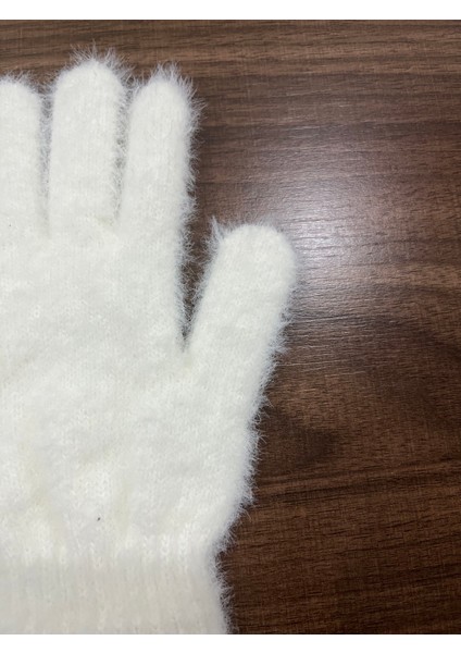 Krem Peluş Kışlık Yumuşak Dokulu Eldiven (Standart) fırsatları