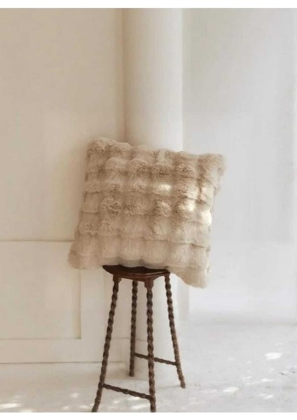 Home 2’li Peluş Kürk Kırlent Kılıfı Seti – Konforlu ve Estetik Tasarım modelleri