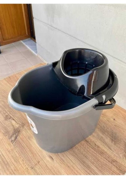 15 Litre Renkli Temizlik Kovası – Dayanıklı ve Pratik Kullanım fiyatları