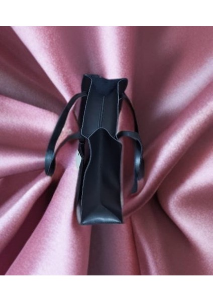 Omuz Askılı Kadınçantası modelleri