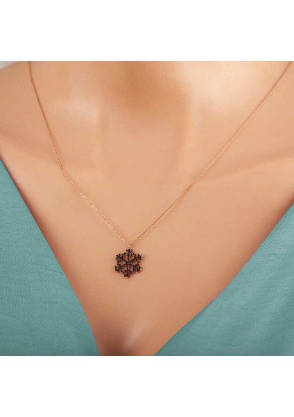 Gümüş Rose Siyah Taşlı Kar Tanesi Kadın Kolye fiyatları