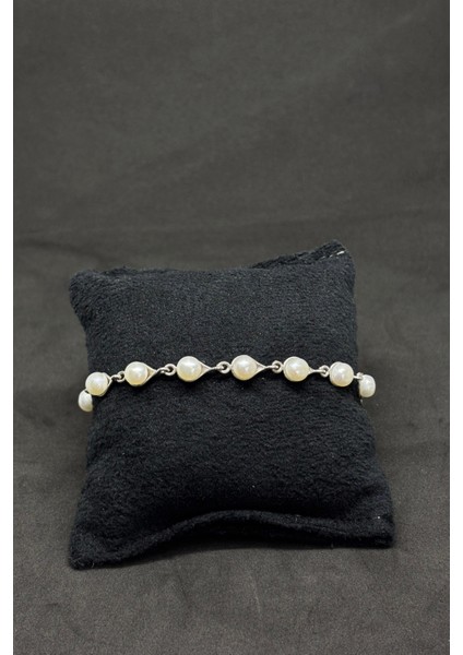 Gümüş Çerçeveli Damla Inci Bileklik