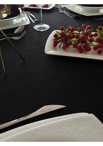 Çeyizlik Piko Sarma Gri Detaylı Dertsiz Masa Örtüsü Simsiz Siyah modelleri