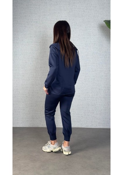 Kadın Uzun Kollu Kapüşonlu Ikili Takım fırsatları