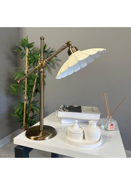 Risso Dokulu Beyaz Masa Lambası Dekoratif Abajur Çocuk Odası Başucu Lambası Okuma Lambası fiyatları